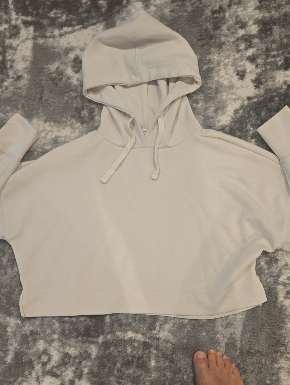 Cropped Hoodie in Soft Cream - Relaxed Women's Sweatshirt